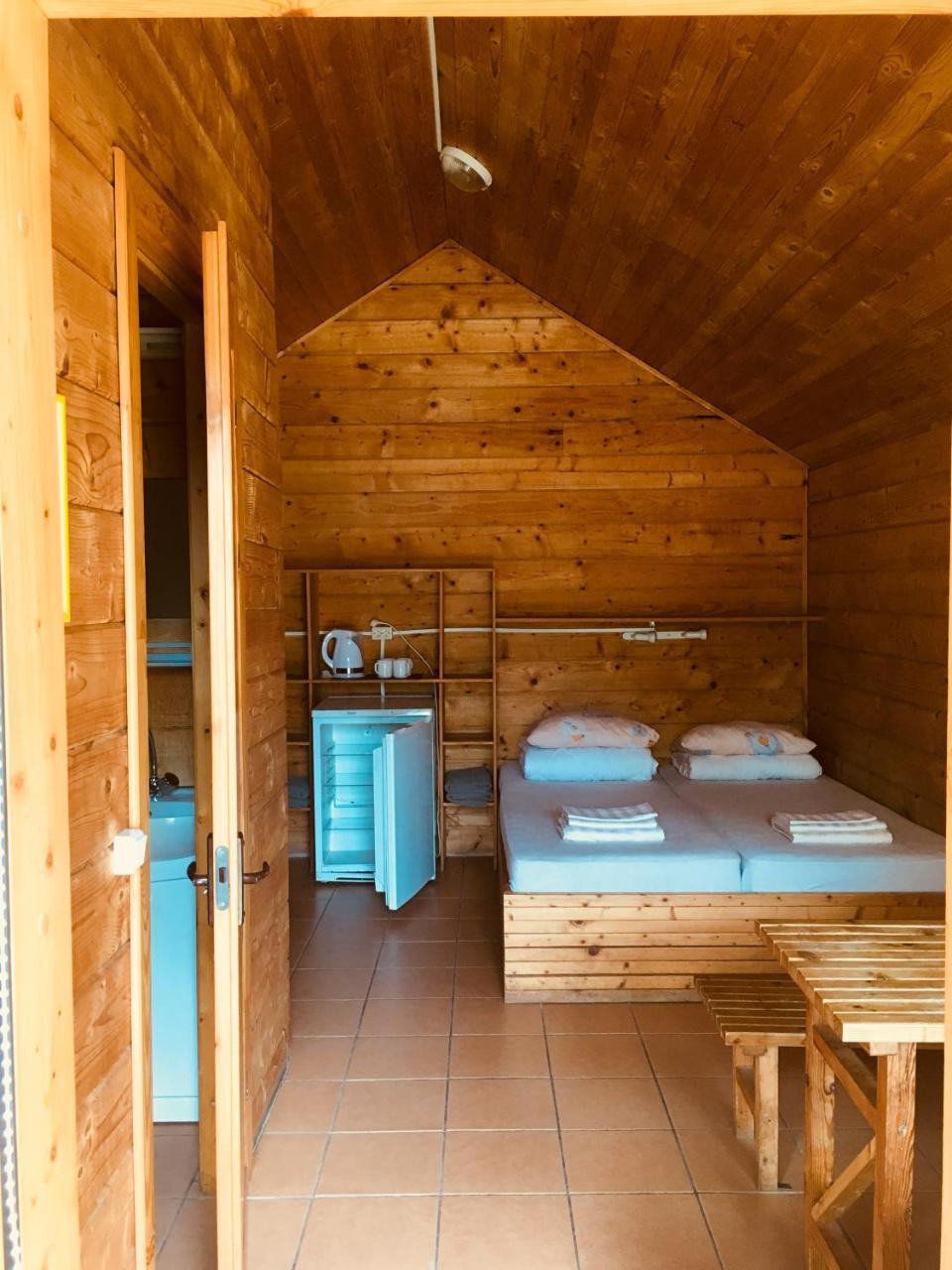Poilsio Gyvenviete "Obuoliu Sala" Guest House Molėtai Екстериор снимка