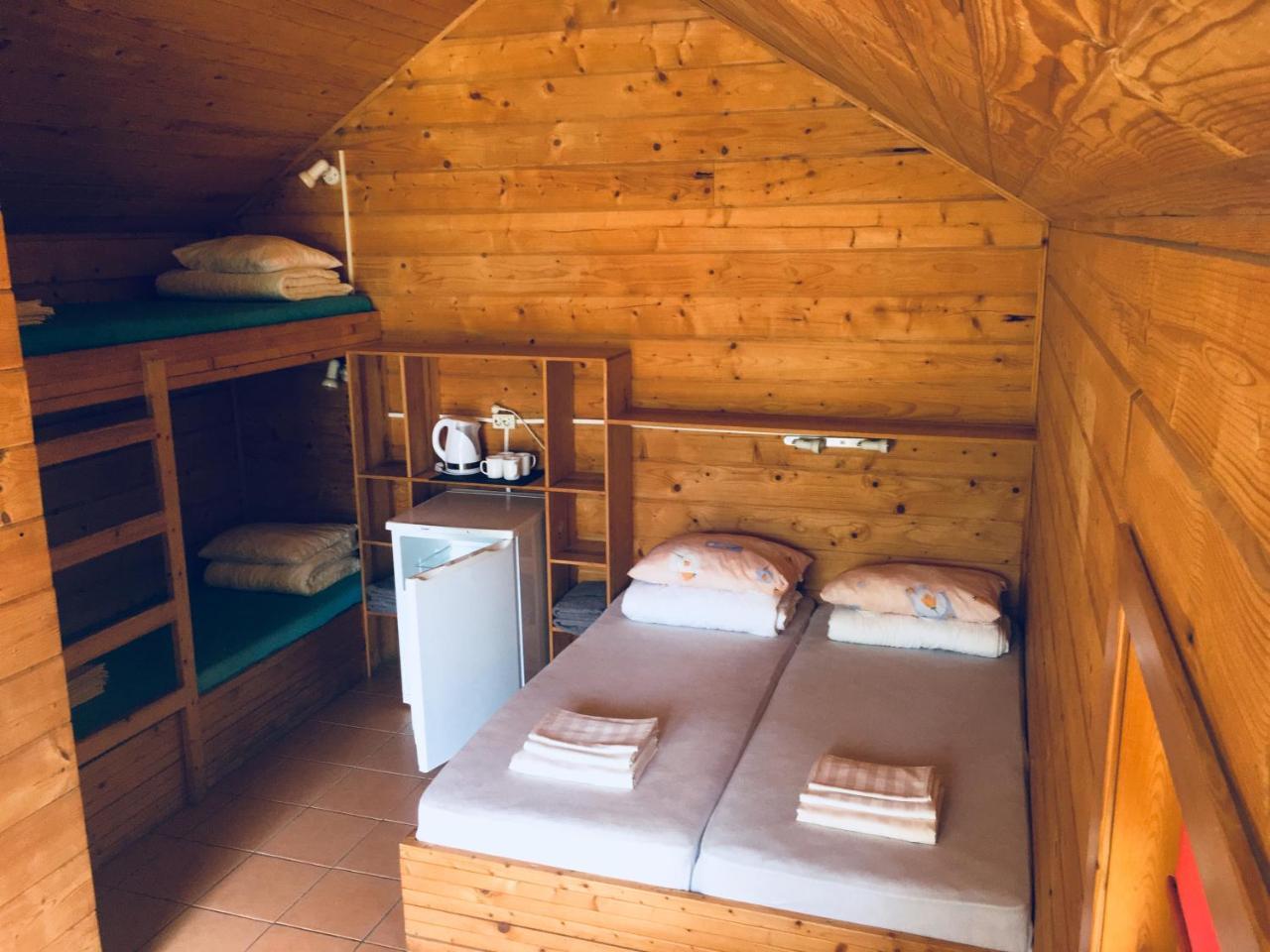Poilsio Gyvenviete "Obuoliu Sala" Guest House Molėtai Екстериор снимка